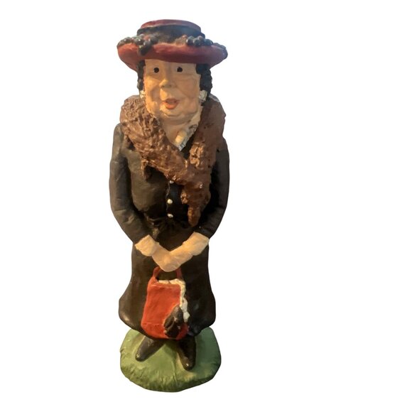 Vintage Crunkleton Lady Margaret Figurine 1988 Catalog Chronicle Estate RARE - Picture 2 of 6